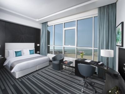 S Hotel Bahrain Sanabis Екстериор снимка