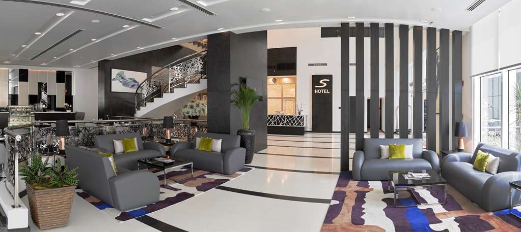 S Hotel Bahrain Sanabis Интериор снимка